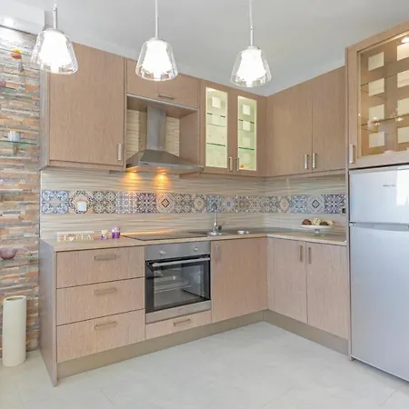 Apartment Spacious For 4 In The Center Of Rhodes Rhodes City