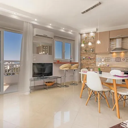 Apartment Spacious For 4 In The Center Of Rhodes *